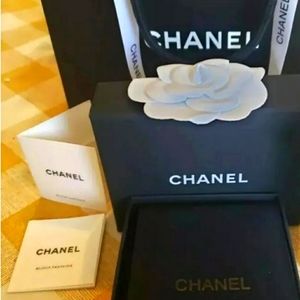 Chanel gift box
